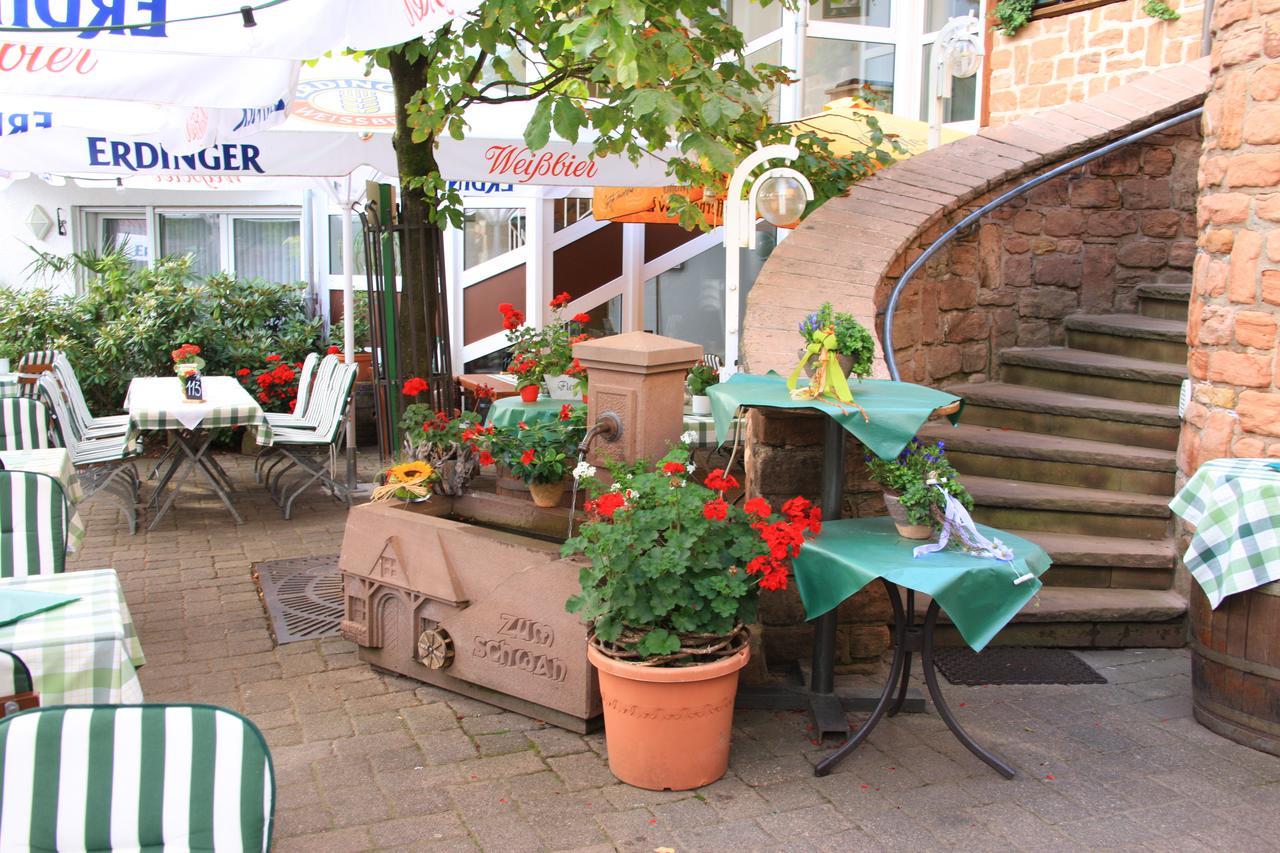 Hotel- Restaurant Zum Schwan Waldfischbach-Burgalben Exterior photo